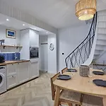 Duplex Center Of Paris By Studio Prestige